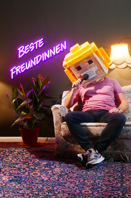 Beste Freundinnen Schriftzug aus LED Neon in pink an der Wand